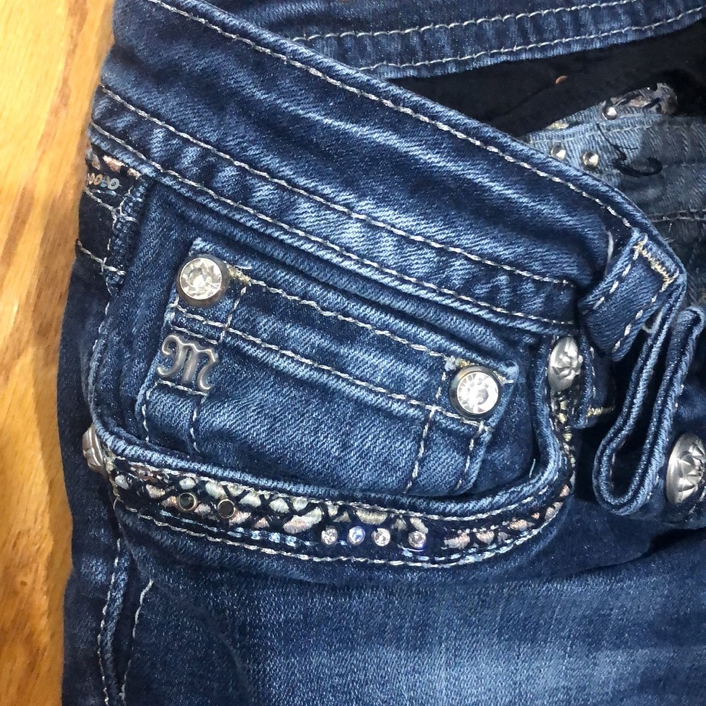 Jeans - Picture 5 of 5